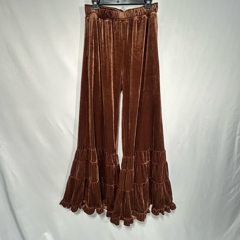 Rich Brown Velvet Pants with tiered hem and pockets. Size Large.